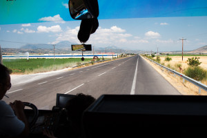 Beim Quatschen und Qualmen auf der Standspur fahren